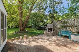 62 Julbet Dr, Sayville, NY 11782 - Photo 33