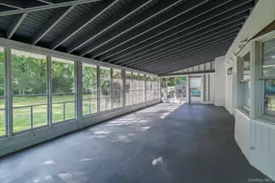 62 Julbet Dr, Sayville, NY 11782 - Photo 31