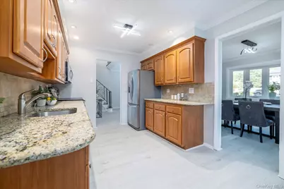 62 Julbet Drive, Sayville, NY 11782 - Photo 9