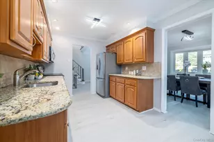 62 Julbet Dr, Sayville, NY 11782 - Photo 9