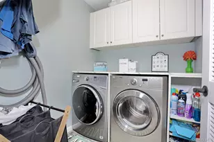 97 E Park Ave, Pearl River, NY 10965 - Photo 27