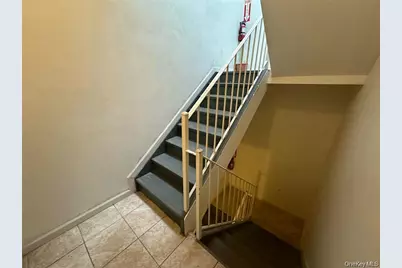 85-45 Britton Avenue, Elmhurst, NY 11373 - Photo 17