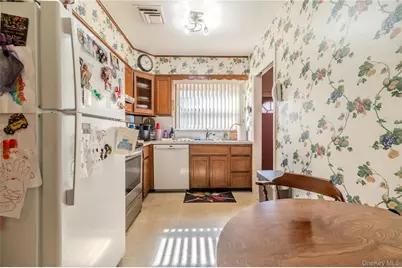 56-48 E. Hampton Boulevard, Oakland Gardens, NY 11364 - Photo 11