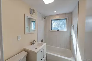 40 Center St, Ronkonkoma, NY 11779 - Photo 17