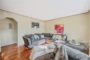 360 Arcadia Dr, West Islip, NY 11795 - Photo 5