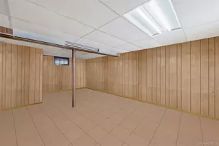 360 Arcadia Dr, West Islip, NY 11795 - Photo 19