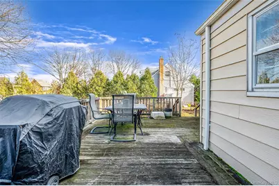 360 Arcadia Drive, West Islip, NY 11795 - Photo 25