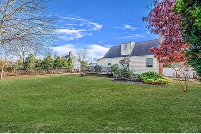 360 Arcadia Drive, West Islip, NY 11795 - Photo 29