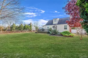 360 Arcadia Dr, West Islip, NY 11795 - Photo 29