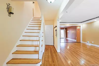 14456 Melbourne Avenue, Kew Gardens, NY 11367 - Photo 15