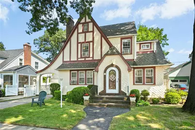 57 Hollywood Court, Rockville Centre, NY 11570 - Photo 1