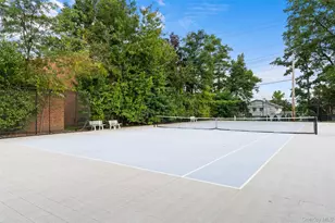 38 Windsor Gate Dr, North Hills, NY 11040 - Photo 31