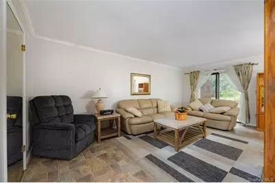 28 Amber Court, Poughkeepsie, NY 12603 - Photo 3