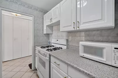 1874 Pelham Parkway S #6E, Bronx, NY 10461 - Photo 11