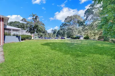 514 Sweet Hollow Road, Melville, NY 11747 - Photo 29