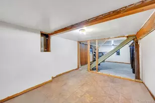 529 Clinton Ave, Rockville Centre, NY 11570 - Photo 29