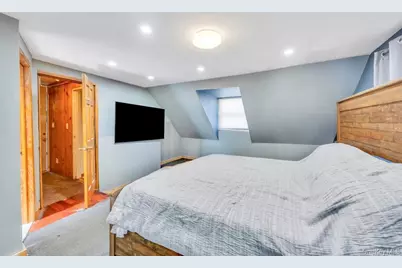 529 Clinton Avenue, Rockville Centre, NY 11570 - Photo 21