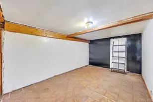 529 Clinton Ave, Rockville Centre, NY 11570 - Photo 27