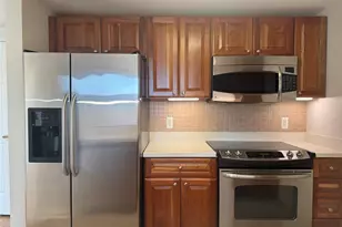 300 E Overlook, Port Washington, NY 11050 - Photo 17