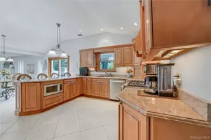 3 Feather Ln, Commack, NY 11725 - Photo 13