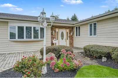 3 Feather Lane, Commack, NY 11725 - Photo 3