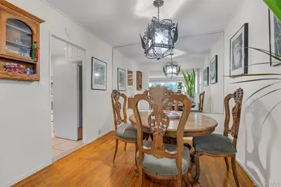 25 Campbell Street, New Hyde Park, NY 11040 - Photo 5