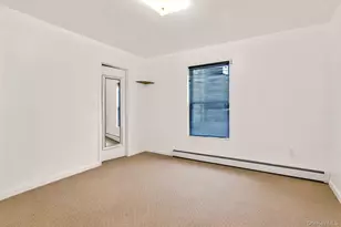 402 Clinton Ave, Rockville Centre, NY 11570 - Photo 15