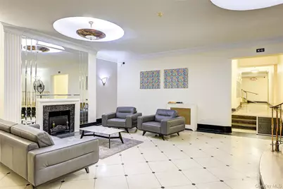 67-35 Yellowstone Boulevard #1J, Forest Hills, NY 11375 - Photo 3