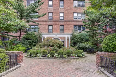 67-35 Yellowstone Boulevard #1J, Forest Hills, NY 11375 - Photo 17