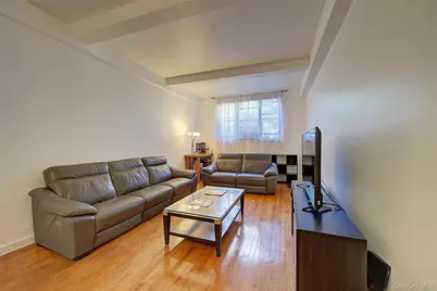 67-35 Yellowstone Boulevard #1J, Forest Hills, NY 11375 - Photo 3