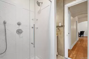 300 Main St, White Plains, NY 10601 - Photo 15