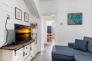 22 Jones Pl, Yonkers, NY 10703 - Photo 3