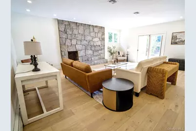 18 Durham Drive, Dix Hills, NY 11746 - Photo 11