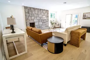 18 Durham Dr, Dix Hills, NY 11746 - Photo 11