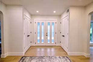 18 Durham Dr, Dix Hills, NY 11746 - Photo 7