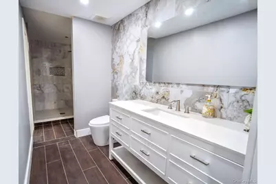 18 Durham Drive, Dix Hills, NY 11746 - Photo 13