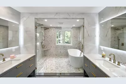 18 Durham Drive, Dix Hills, NY 11746 - Photo 19