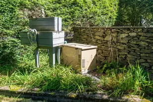 267 Smith Rd, Pleasant Valley, NY 12569 - Photo 31