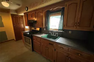 712 De Mott Ave Ave, Baldwin, NY 11510 - Photo 9