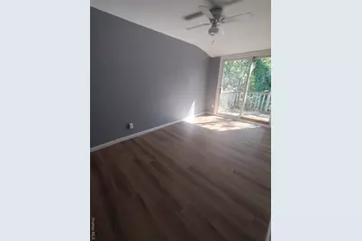 197 Hill Circle #197, Calverton, NY 11933 - Photo 11