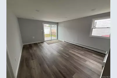 399 Hawthorne Avenue, Uniondale, NY 11553 - Photo 15