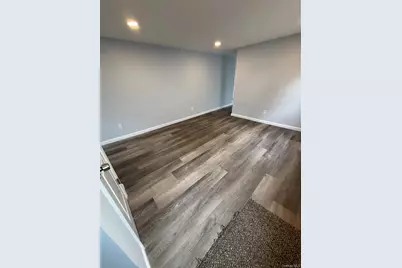 399 Hawthorne Avenue, Uniondale, NY 11553 - Photo 13