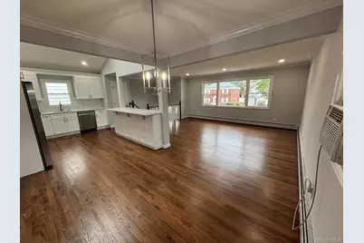 399 Hawthorne Avenue, Uniondale, NY 11553 - Photo 7