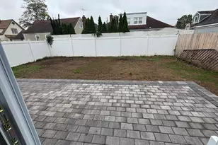 399 Hawthorne Ave, Uniondale, NY 11553 - Photo 21