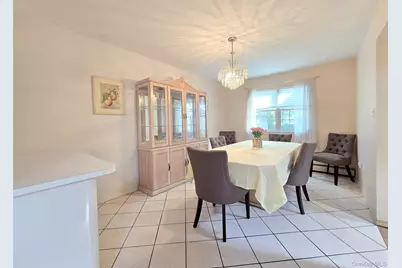 8 Gary Place, Selden, NY 11784 - Photo 5