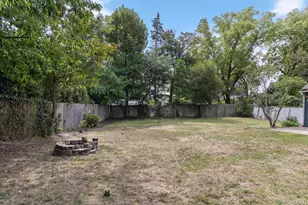 246 Locust Ave, Babylon, NY 11702 - Photo 23