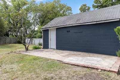 246 Locust Avenue, Babylon, NY 11702 - Photo 25