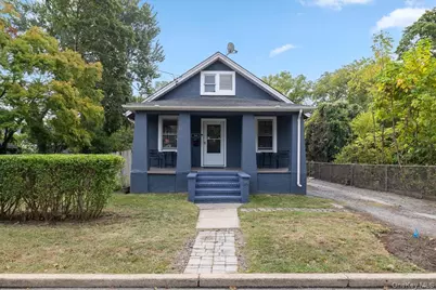 246 Locust Avenue, Babylon, NY 11702 - Photo 1