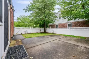 10 Linden St, Malverne, NY 11565 - Photo 25