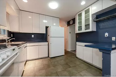 10 Linden Street, Malverne, NY 11565 - Photo 7